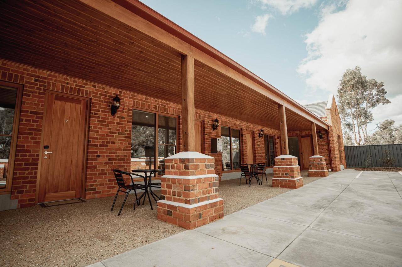 Red Waratah Accommodation Bendigo Exterior photo